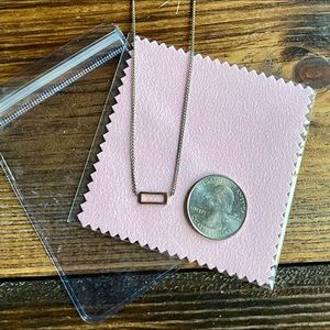 Minimal Rectangle Pendant Necklace